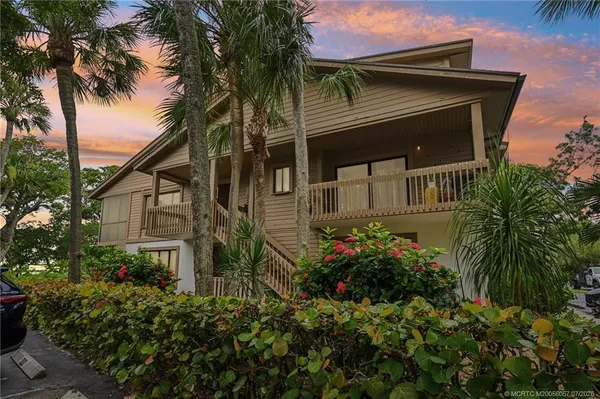 $774,900 | 250 Northeast Edgewater Drive, Jensen Beach, FL 34957