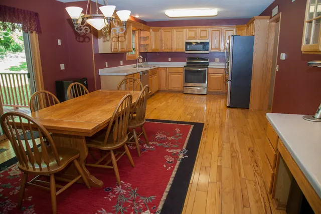 $575,900 | 4302 Green Leaf Glen, Dodgeville, WI 53533