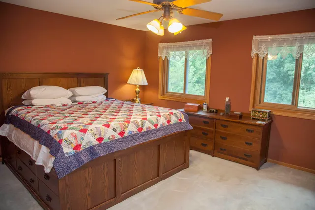 $575,900 | 4302 Green Leaf Glen, Dodgeville, WI 53533