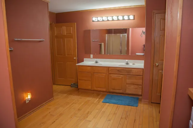 $575,900 | 4302 Green Leaf Glen, Dodgeville, WI 53533