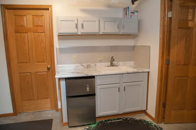 $575,900 | 4302 Green Leaf Glen, Dodgeville, WI 53533