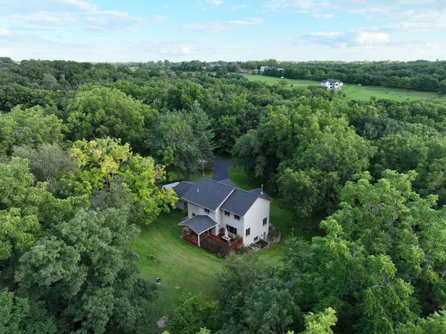 $575,900 | 4302 Green Leaf Glen, Dodgeville, WI 53533