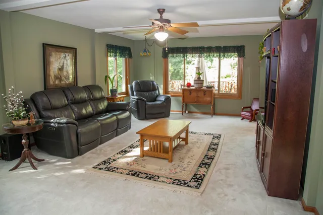 $575,900 | 4302 Green Leaf Glen, Dodgeville, WI 53533