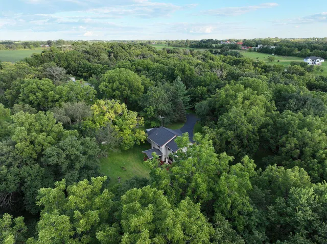 $575,900 | 4302 Green Leaf Glen, Dodgeville, WI 53533