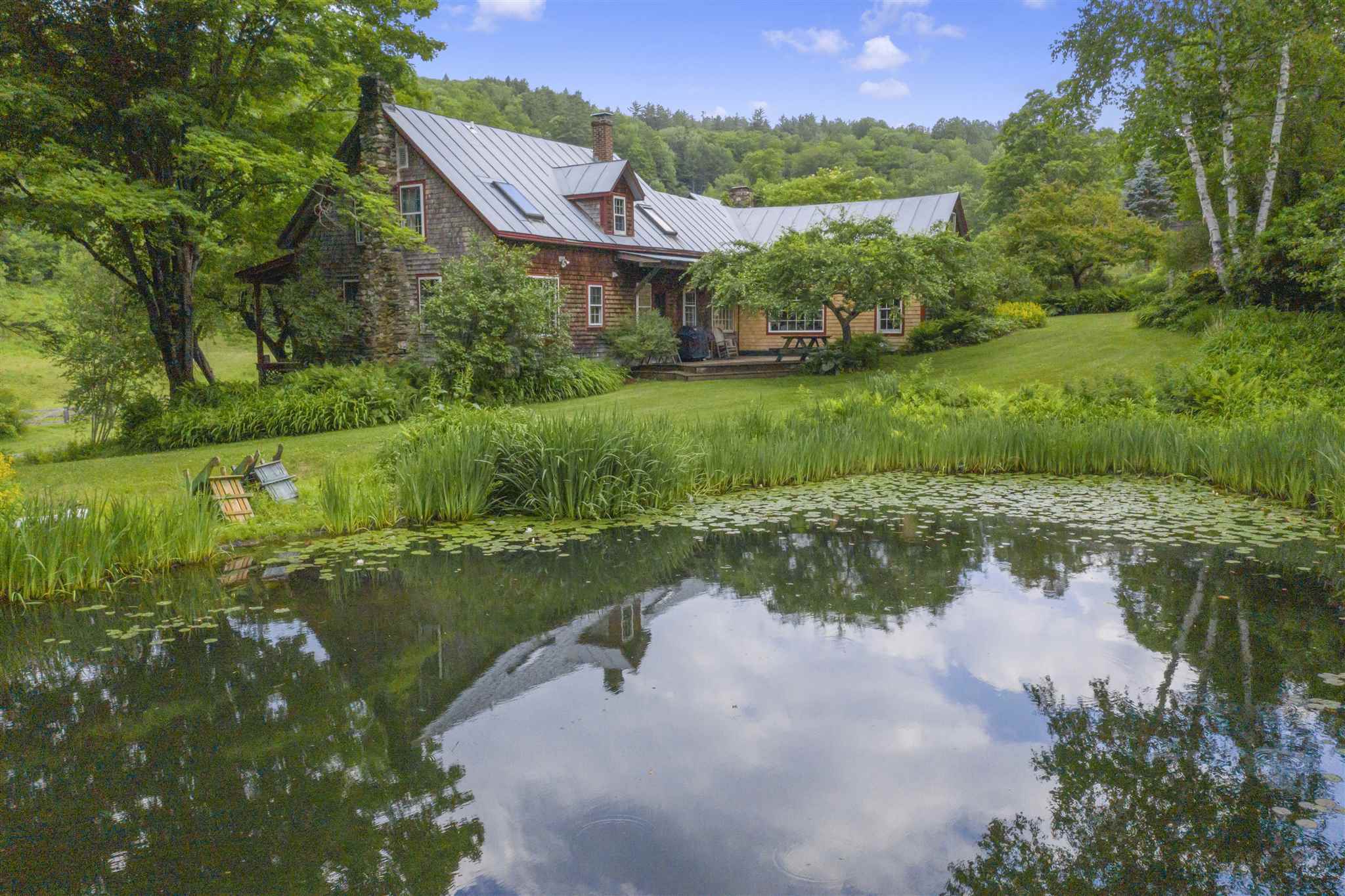545 Starbuck Road Pomfret, VT 05084 - Photo 1 of 32