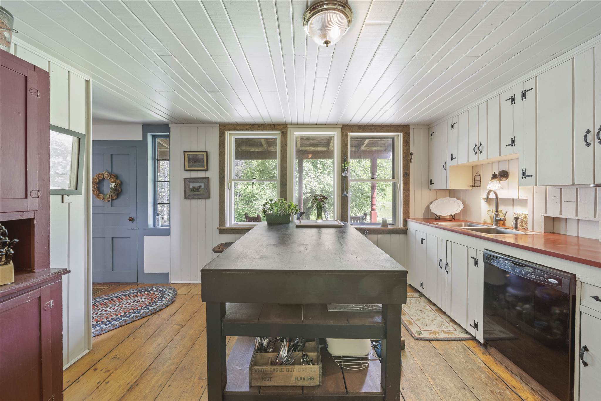 545 Starbuck Road Pomfret, VT 05084 - Photo 12 of 32