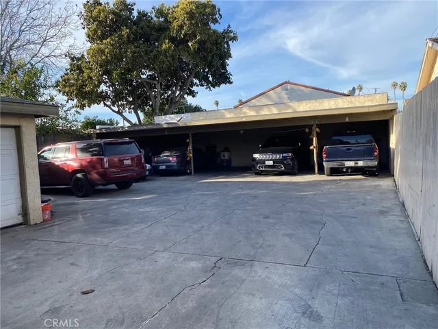 $1,650,000 | 427 West Laurel Street, Compton, CA 90220