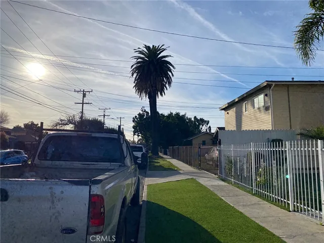 $1,650,000 | 427 West Laurel Street, Compton, CA 90220
