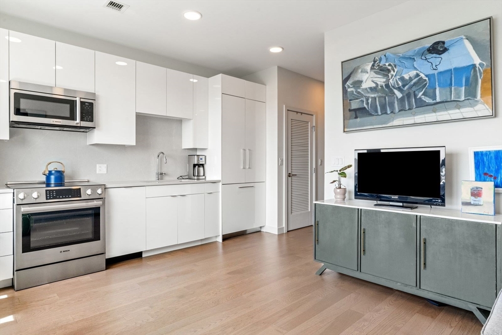 45 Lewis Street, Unit PH2 Boston, MA 02128 - Photo 8 of 25