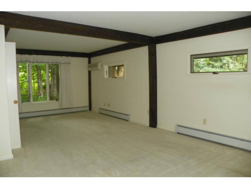 771 Marsh Family Road Hartford, VT 05059 - Photo 4 of 7 Gallery Image 4