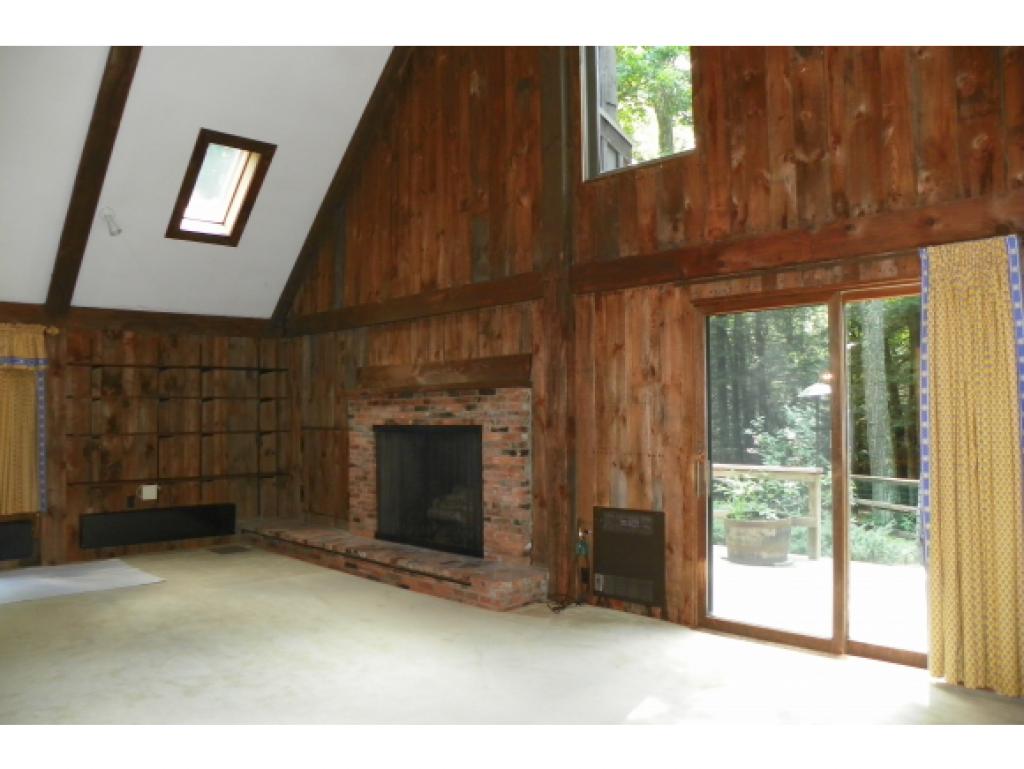 771 Marsh Family Road Hartford, VT 05059 - Photo 6 of 7 Gallery Image 6