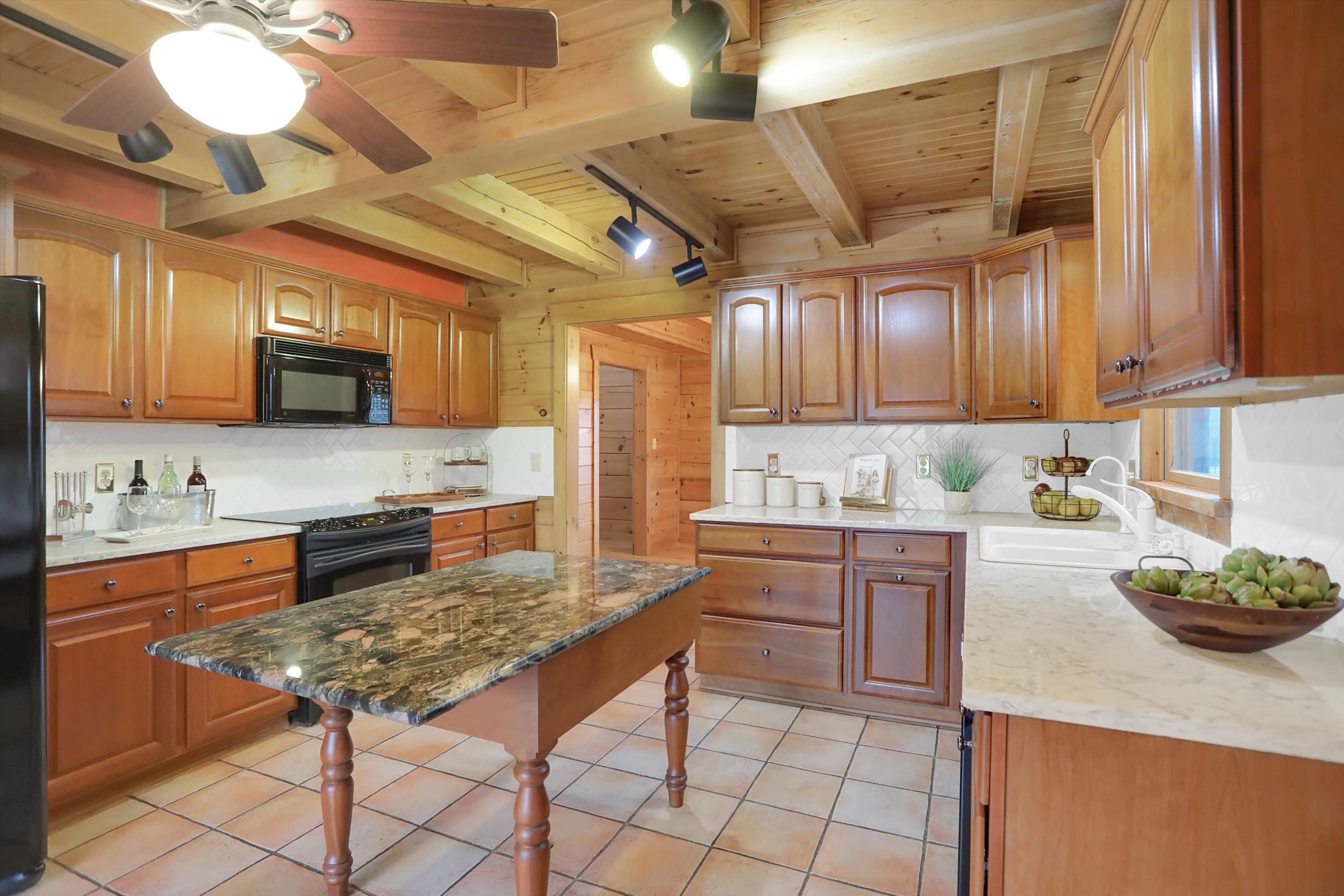 8930 South Mitthoeffer Road Indianapolis, IN 46259 - Photo 13 of 55 Gallery Image 13