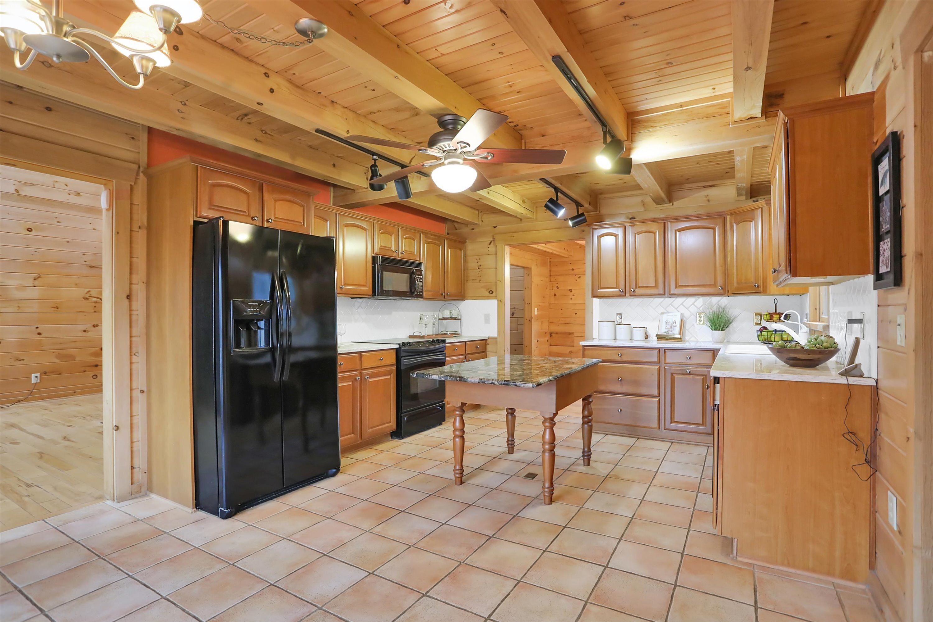 8930 South Mitthoeffer Road Indianapolis, IN 46259 - Photo 14 of 55 Gallery Image 14