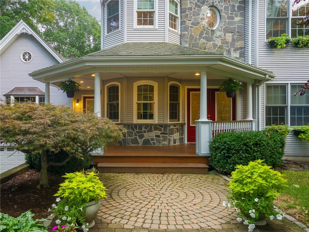290 Albion Road Lincoln, RI 02865 - Photo 2 of 50