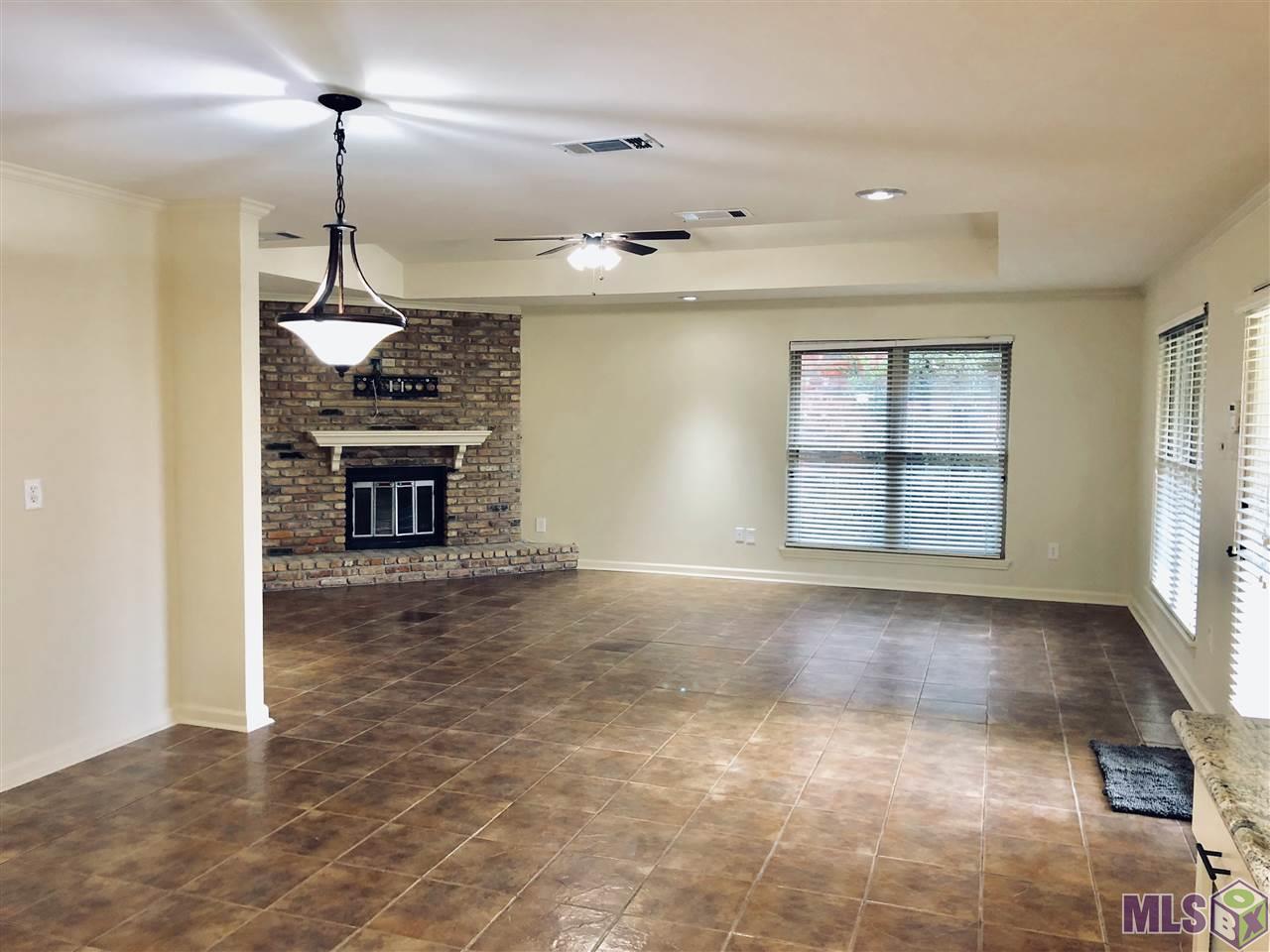 2113 Maple Ridge Avenue Baton Rouge, LA 70816 - Photo 3 of 11