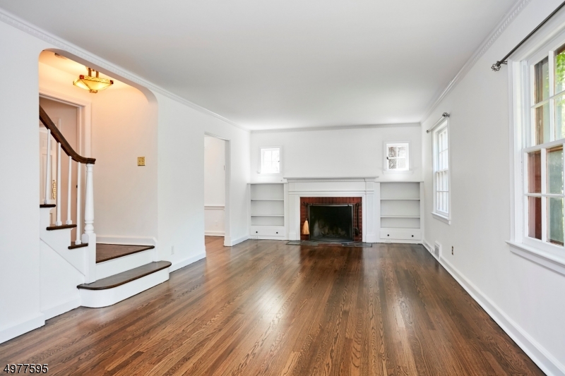 742 Ridgewood Road Millburn, NJ 07041 - Photo 2 of 11