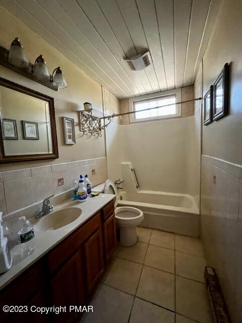 108 Mink Lane Bushkill, PA 18324 - Photo 8 of 15 a bathroom with a sink a toilet and shower