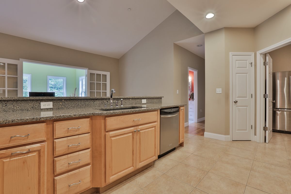 44 Indian Falls Road New Boston, NH 03070 - Photo 11 of 27