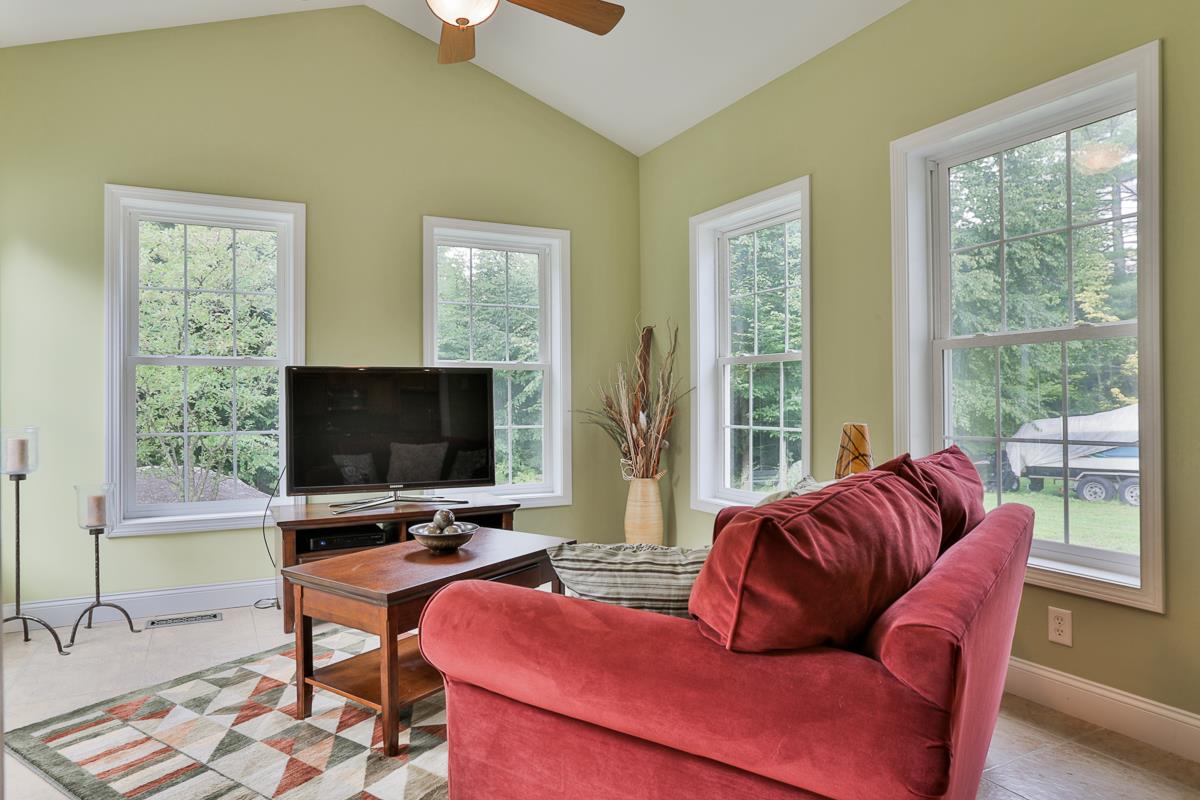 44 Indian Falls Road New Boston, NH 03070 - Photo 15 of 27