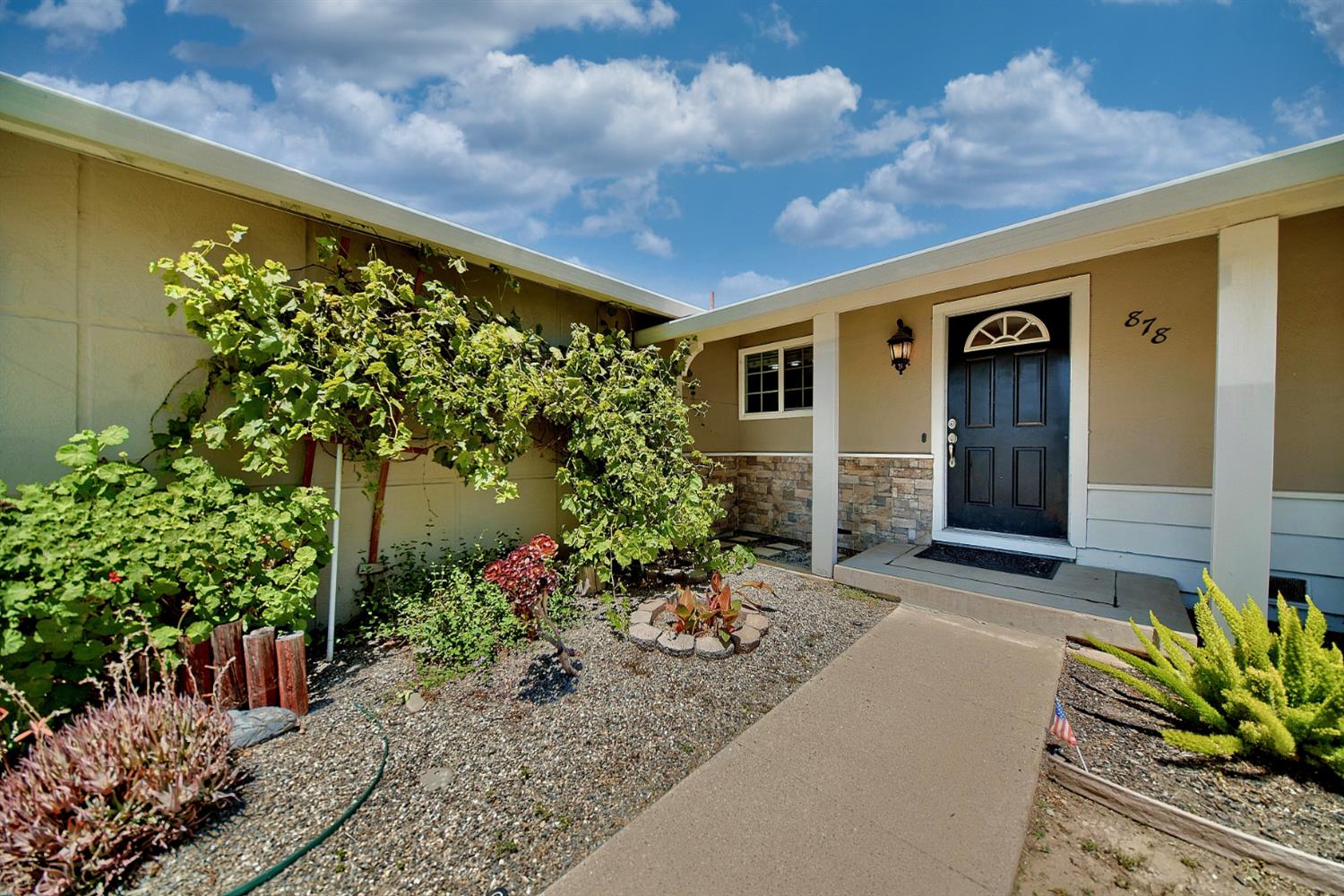 878 Alexander Street Livermore, CA 94550 - Photo 9 of 68