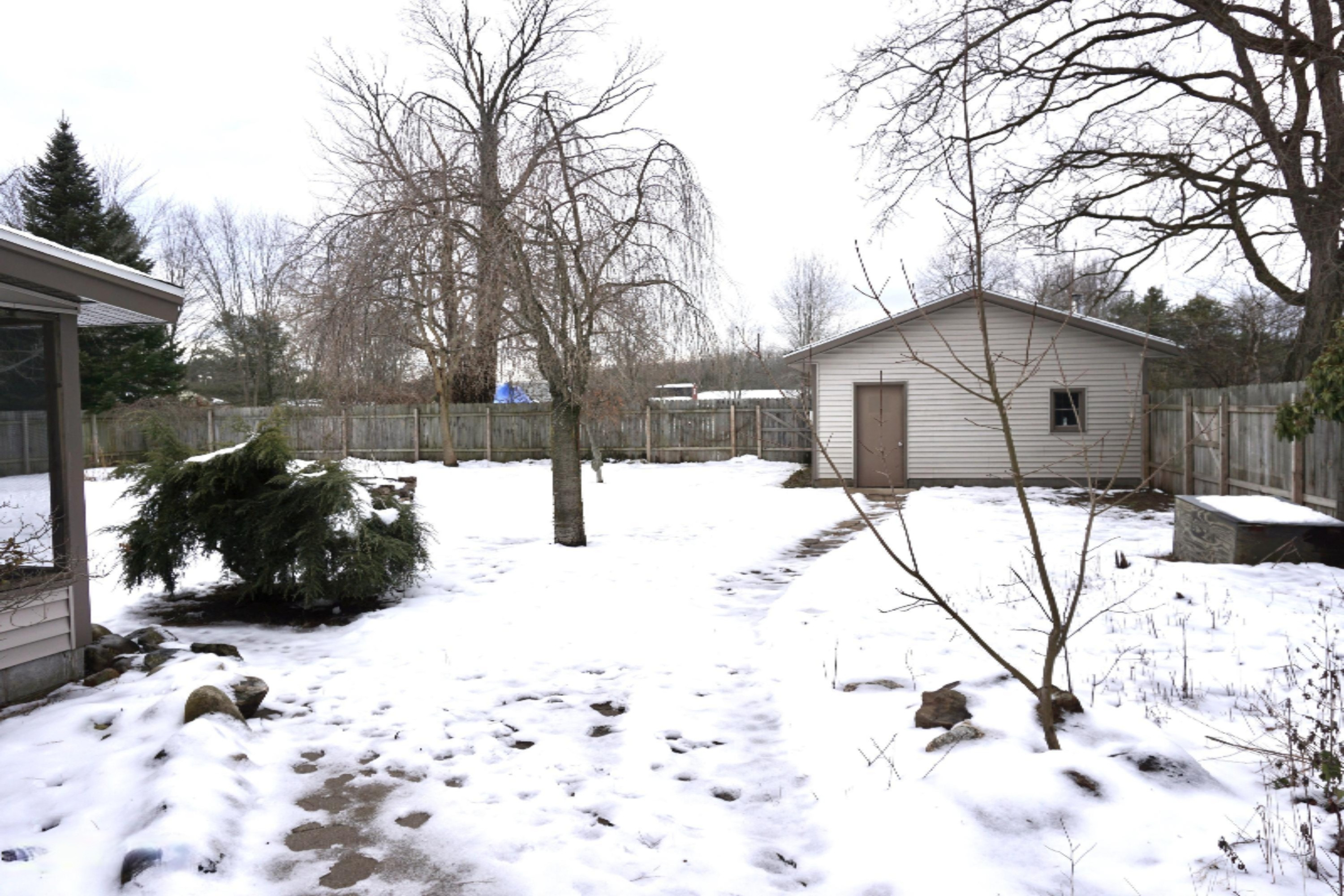 4147 South Brooks Road Muskegon, MI 49444 - Photo 4 of 27 fullsizeoutput_f24