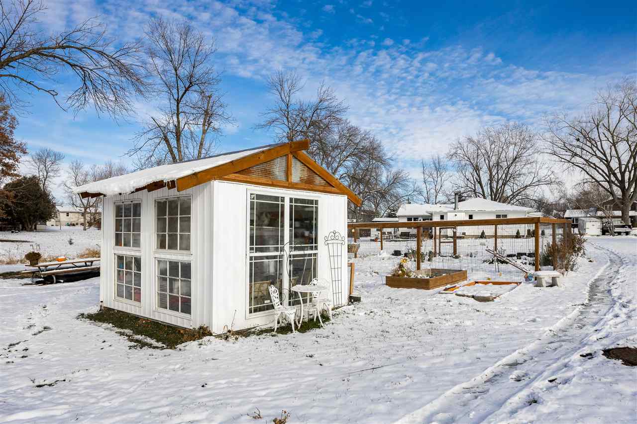 695 South Troy Road Robins, IA 52328 - Photo 44 of 45 Gallery Image 44