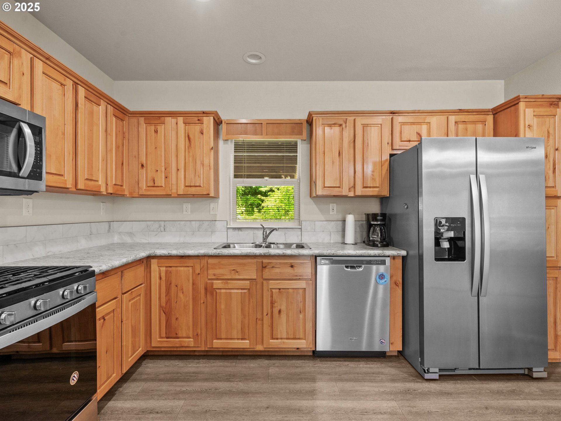 33635 North Fork Road Southeast Lyons, OR 97358 - Photo 11 of 42