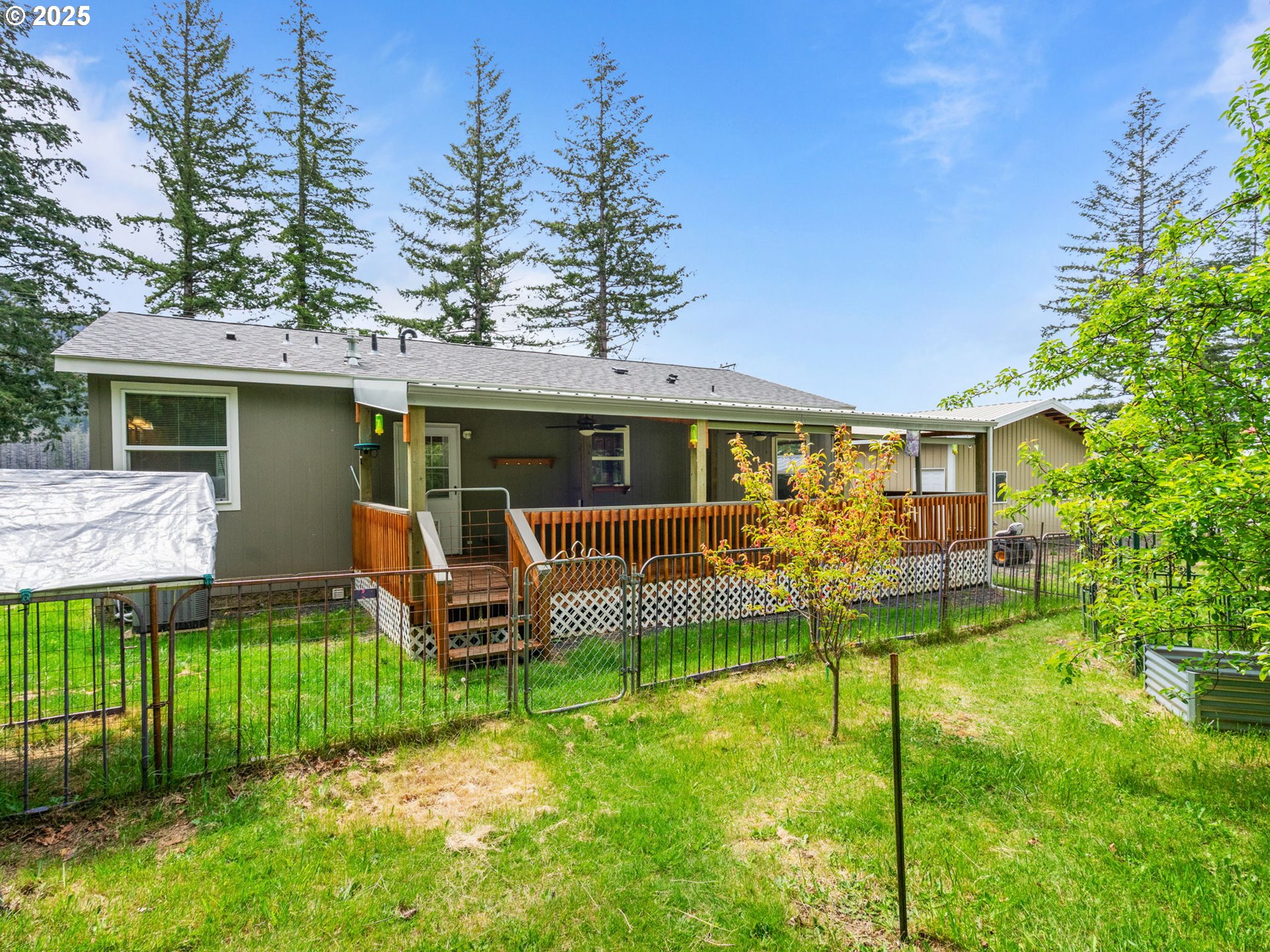 33635 North Fork Road Southeast Lyons, OR 97358 - Photo 29 of 42