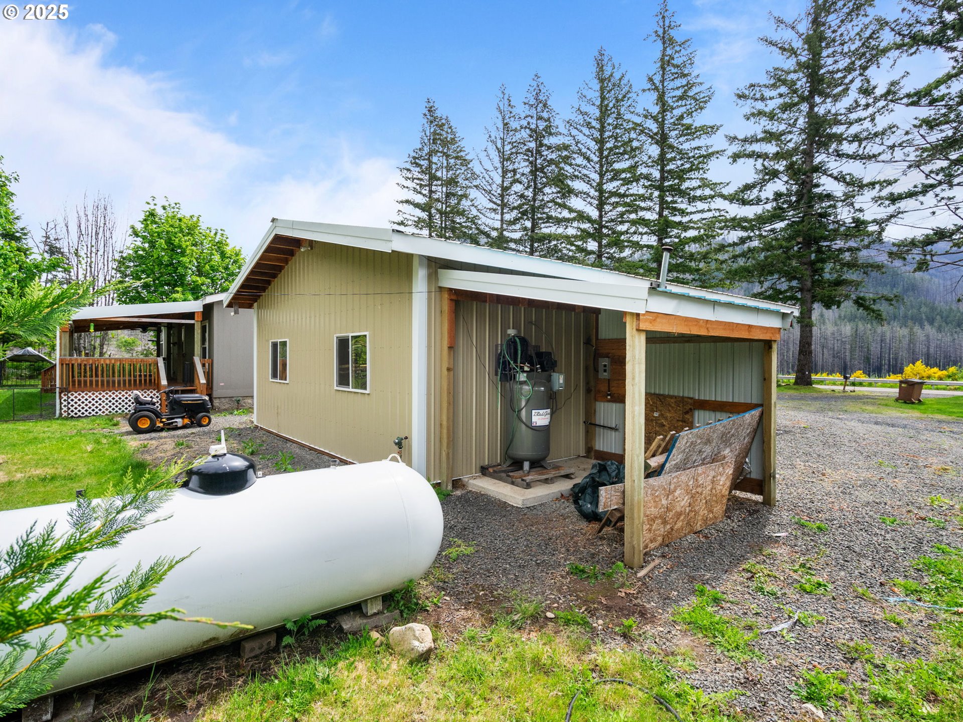 33635 North Fork Road Southeast Lyons, OR 97358 - Photo 34 of 42