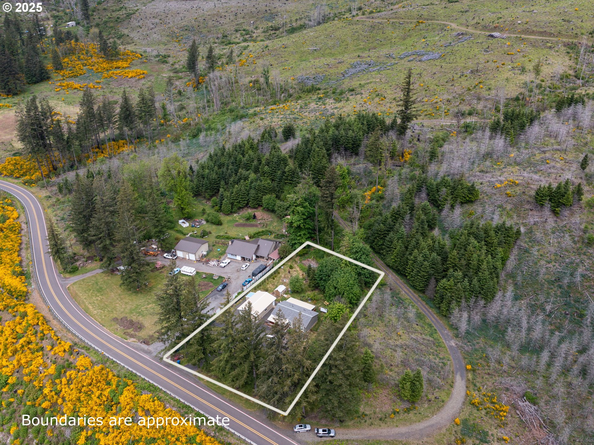 33635 North Fork Road Southeast Lyons, OR 97358 - Photo 37 of 42