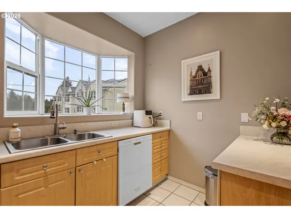 $293,800 | 19900 Southwest Poplarwood Place, Tualatin, OR 97062