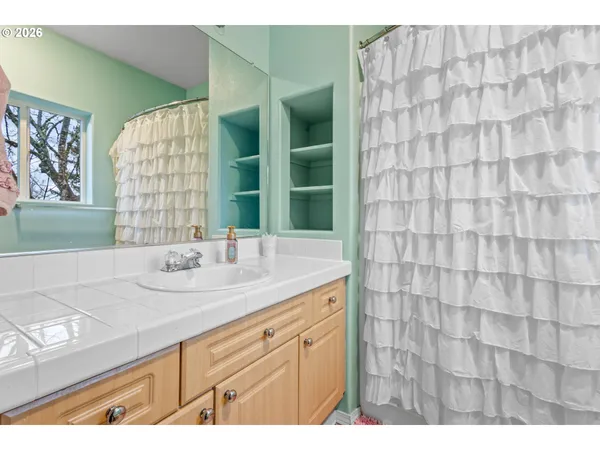 $293,800 | 19900 Southwest Poplarwood Place, Tualatin, OR 97062