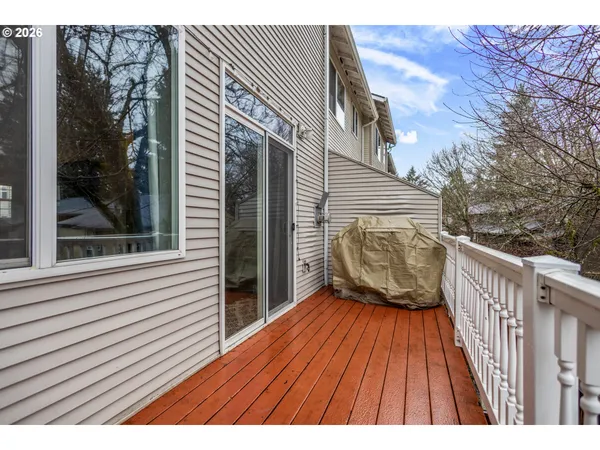 $293,800 | 19900 Southwest Poplarwood Place, Tualatin, OR 97062