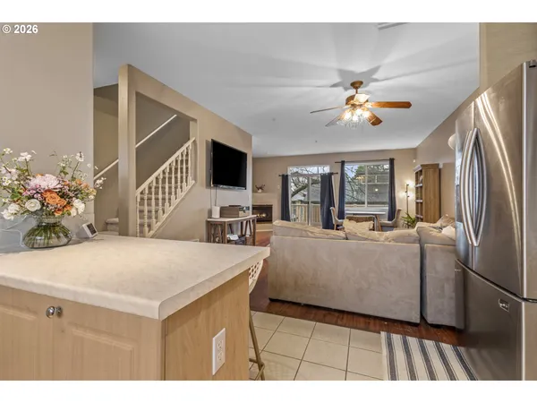 $293,800 | 19900 Southwest Poplarwood Place, Tualatin, OR 97062