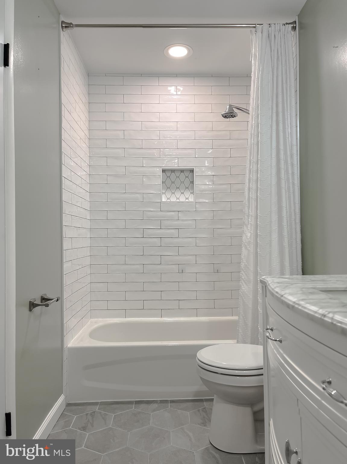 26005 Jones Wharf Road Hollywood, MD 20636 - Photo 45 of 66 a bathroom with a toilet and shower