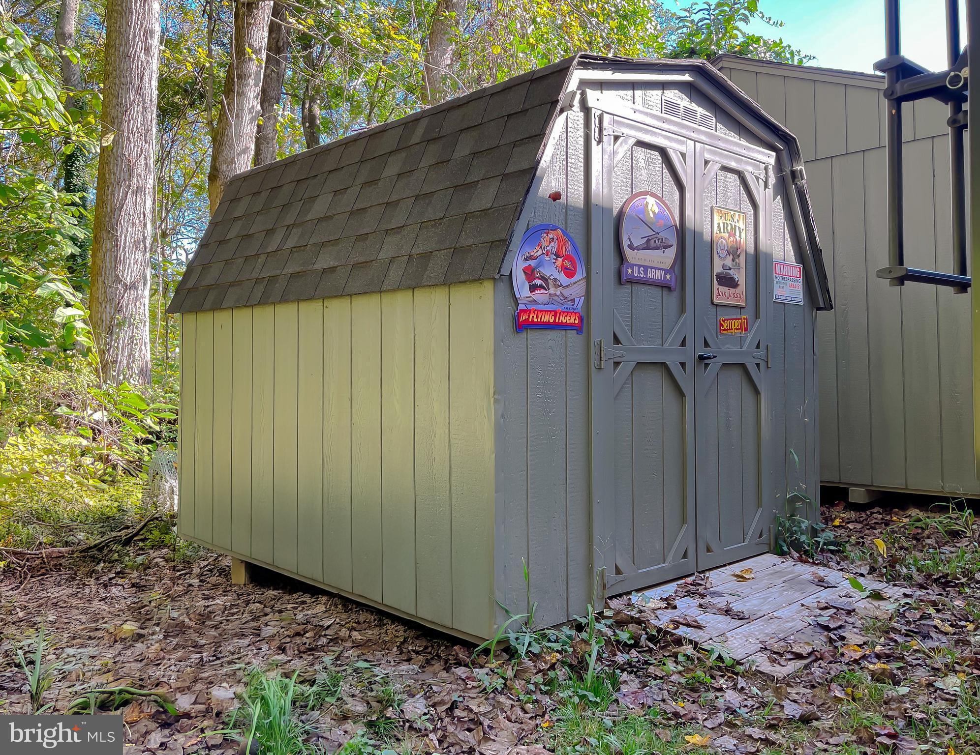 26005 Jones Wharf Road Hollywood, MD 20636 - Photo 65 of 66 a backyard of a house