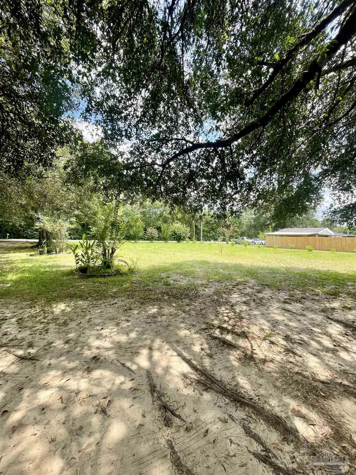 4747 West Lynn Road Milton, FL 32583 - Photo 3 of 5 Gallery Image 3