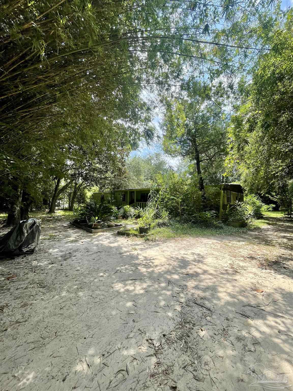 4747 West Lynn Road Milton, FL 32583 - Photo 4 of 5 Gallery Image 4
