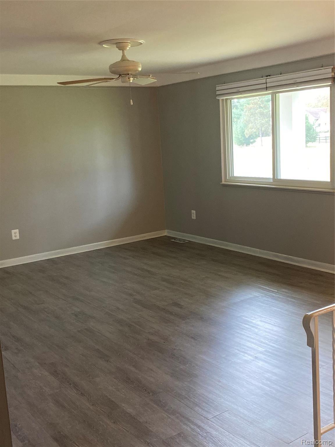 210 Michael Road Lapeer, MI 48446 - Photo 21 of 35 A6246F91-92B1-41D4-BDA4-D9BC18A2E71E.jpeg