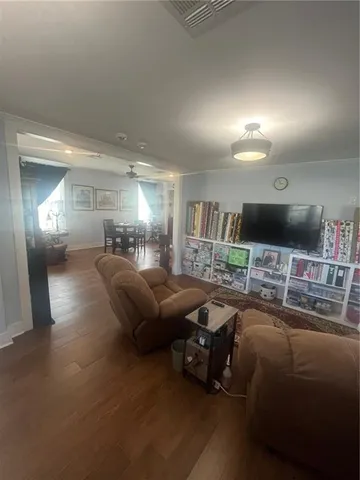 $310,000 | 433 Monroe Street, Gretna, LA 70053