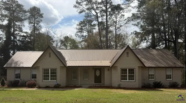 $247,000 | 311 Overlook Drive, Montezuma, GA 31063
