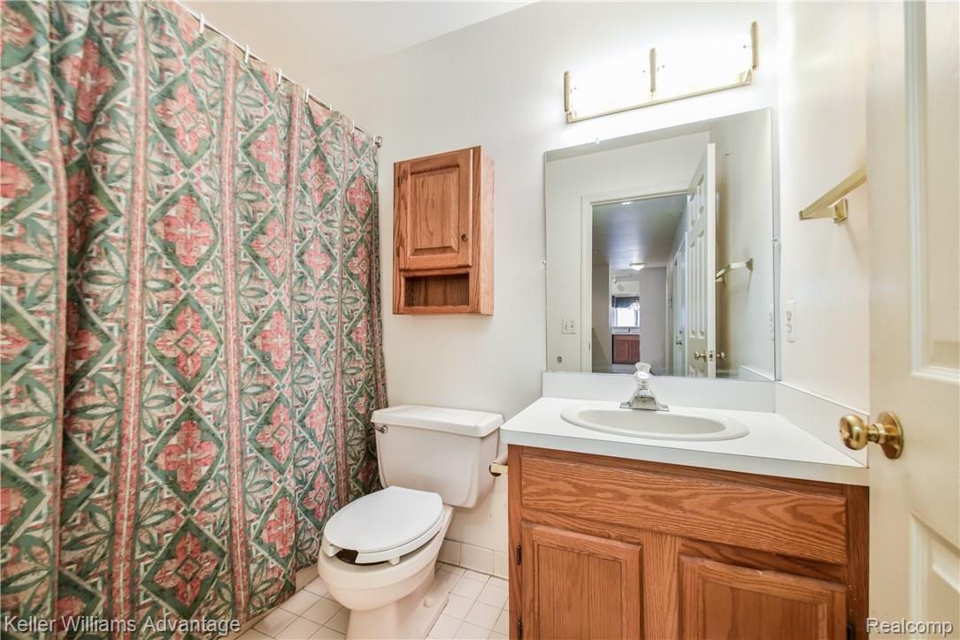 3279 Fairgrove Terrace Rochester, MI 48309 - Photo 15 of 40 DSC_7148-Edit.jpg