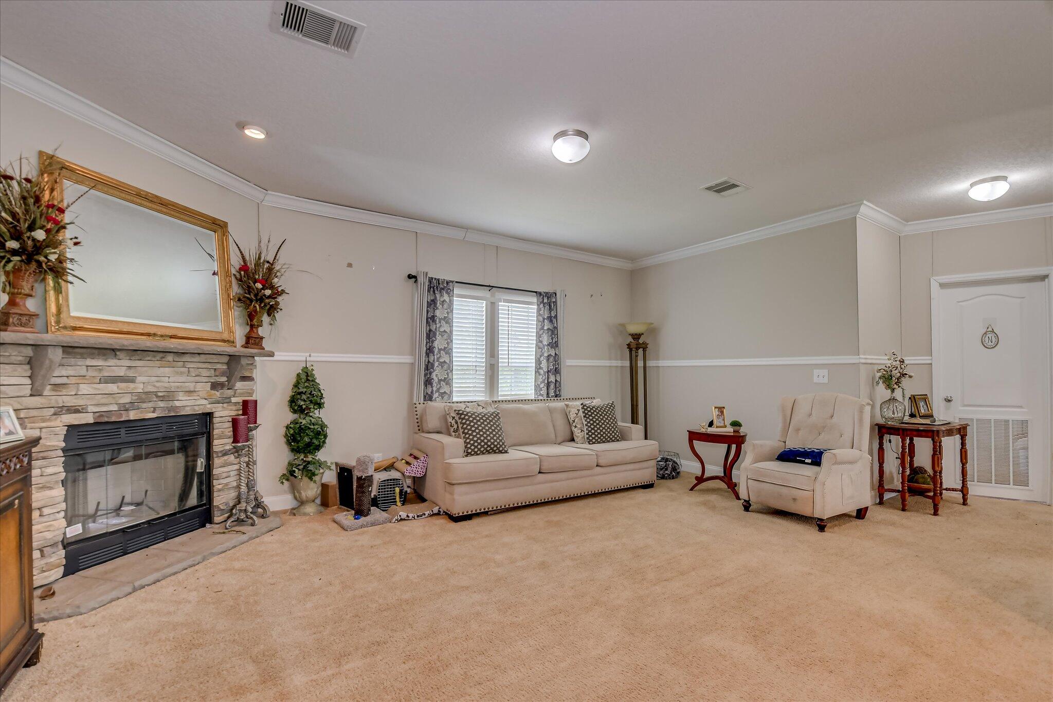606 Winter Road Hephzibah, GA 30815 - Photo 14 of 39 Family Room