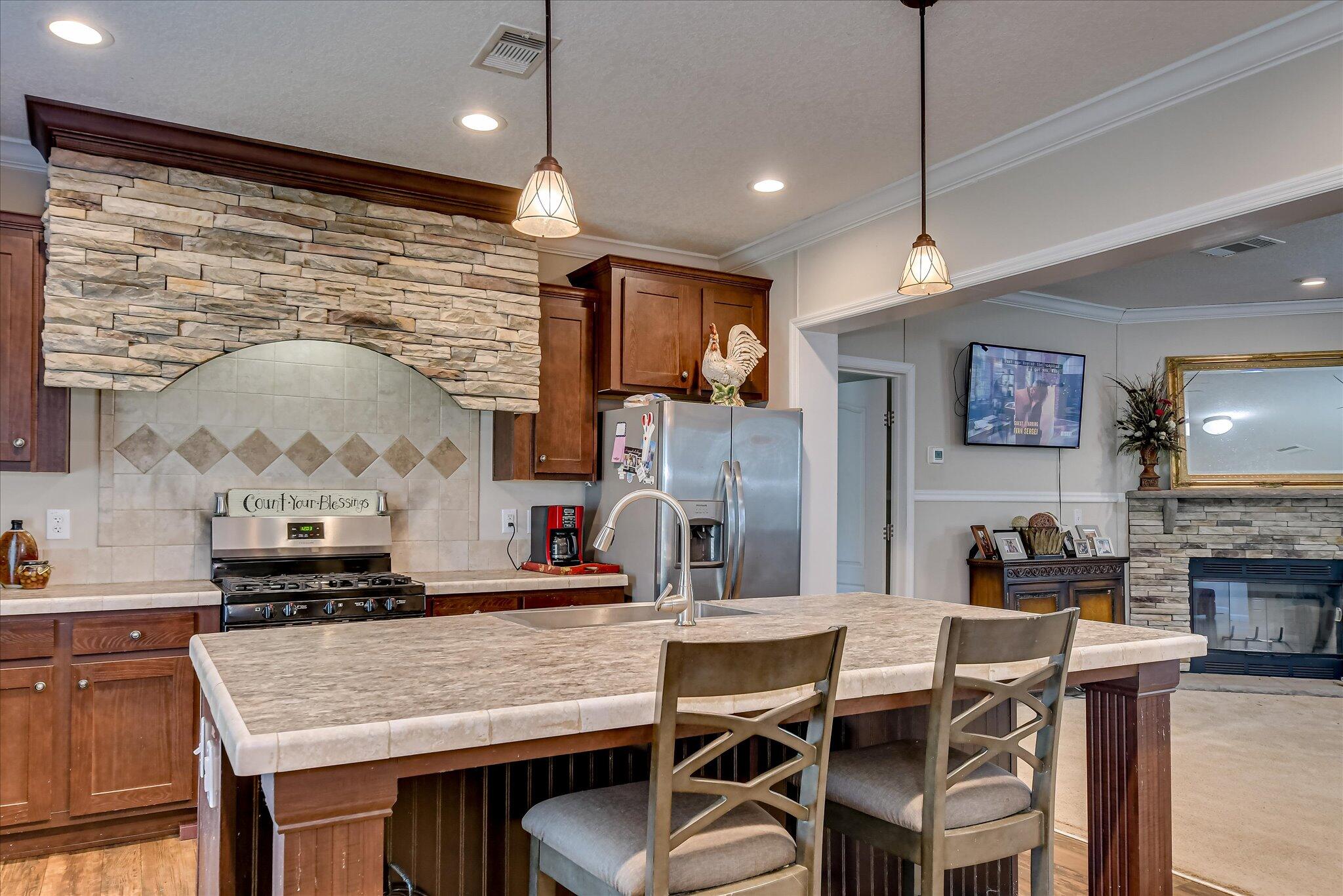 606 Winter Road Hephzibah, GA 30815 - Photo 9 of 39 Kitchen