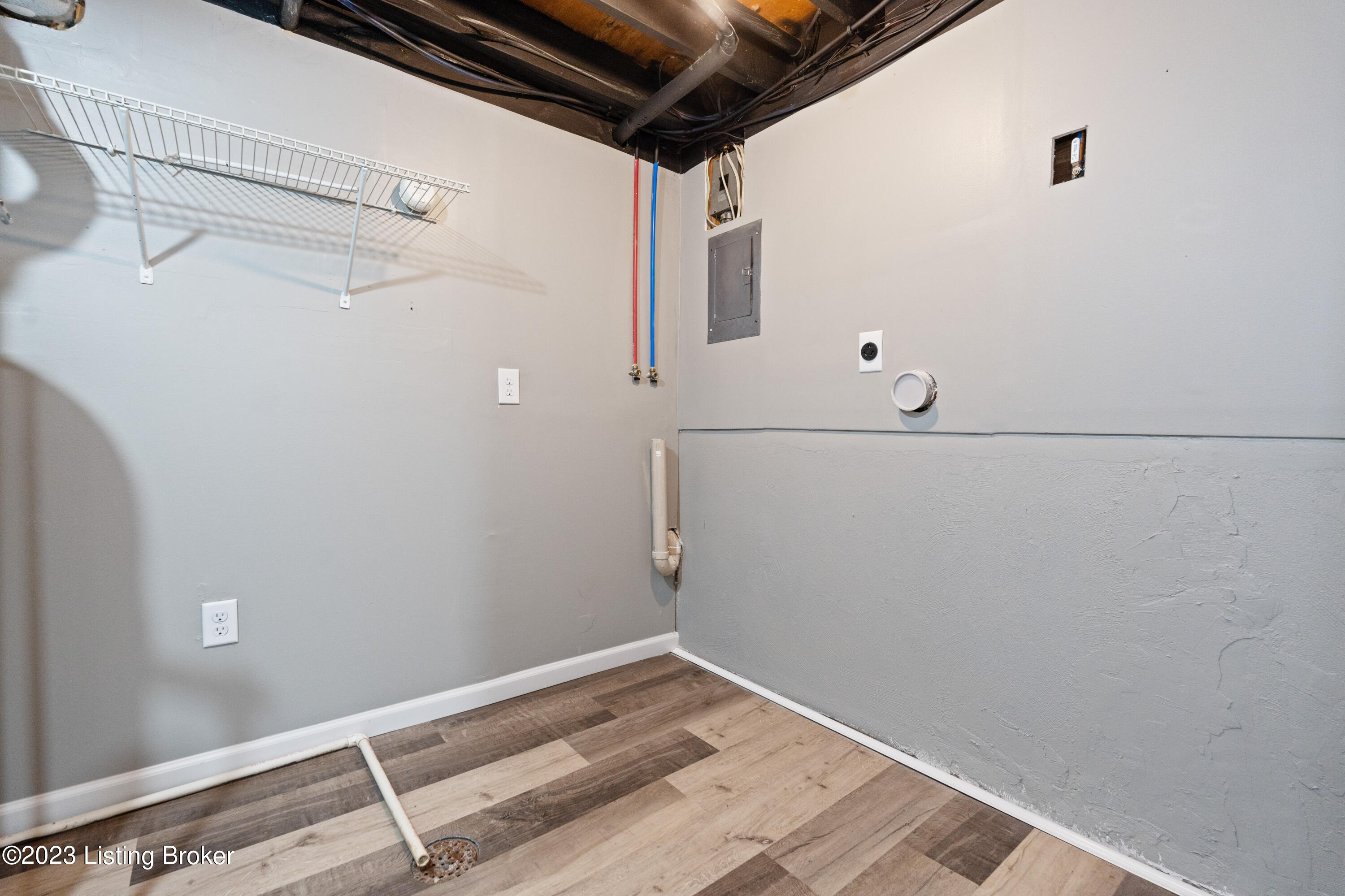 7305 Grannel Road Louisville, KY 40214 - Photo 28 of 39 39-print-7305 Grannel Rd-39