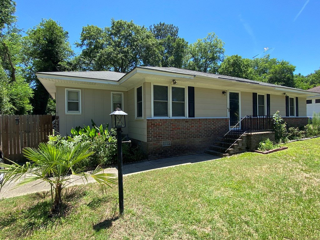 1812 Millwood Road Sumter, SC 29150 - Photo 4 of 39 Gallery Image 4