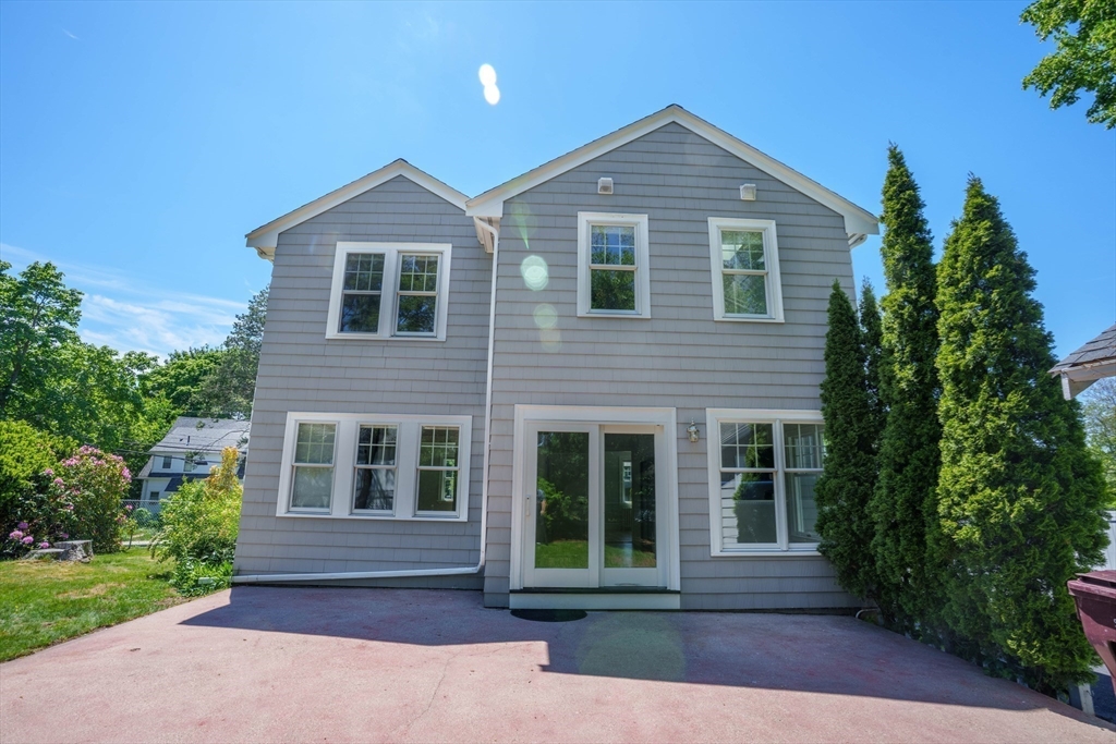 198 Cedar Street Dedham, MA 02026 - Photo 3 of 42