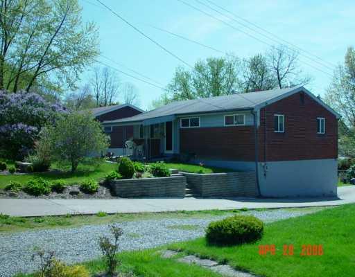 621 Brightberry Road Monroeville, PA 15146 - Photo 1 of 7 Gallery Image 1