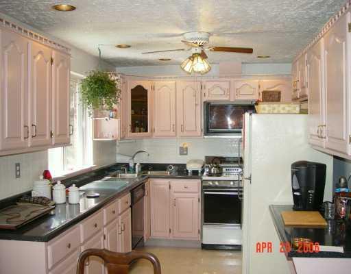 621 Brightberry Road Monroeville, PA 15146 - Photo 5 of 7 Gallery Image 5