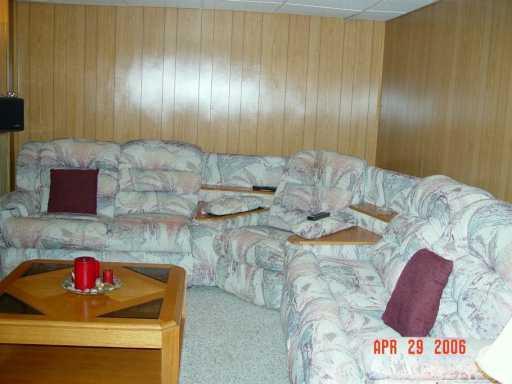 621 Brightberry Road Monroeville, PA 15146 - Photo 7 of 7 Gallery Image 7
